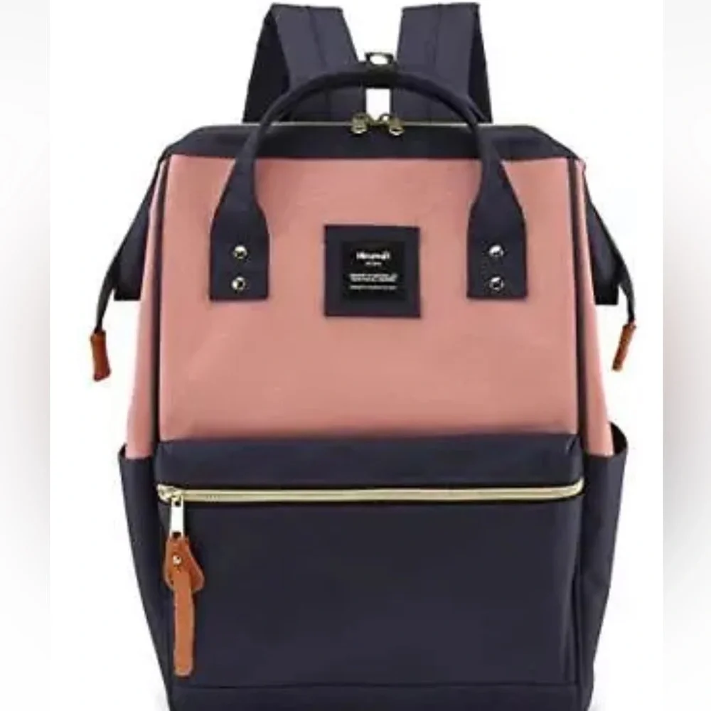 Backpack - Picture 8 of 9